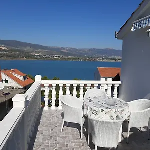 Apartament Ivica - 150m From Sea, Trogir